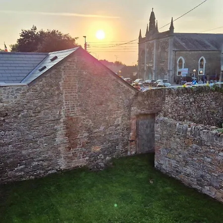 Renovated 3 Bedroom Heritage With Garden In Holiday home Ardee