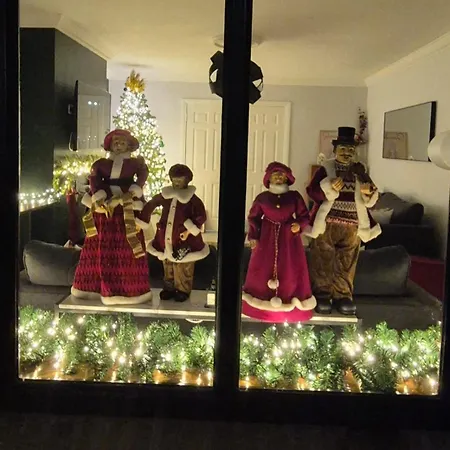 Renovated 3 Bedroom Heritage With Garden In