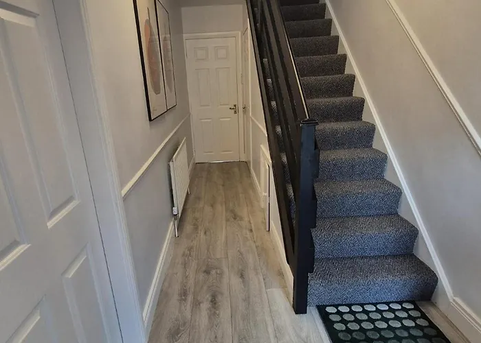 Renovated 3 Bedroom Heritage With Garden In *